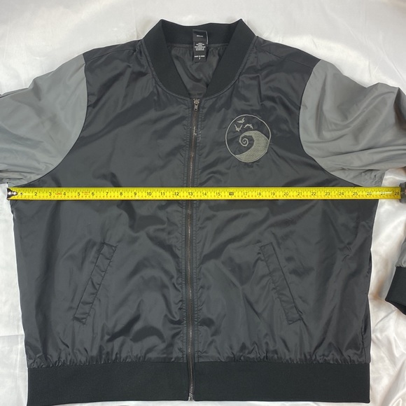Nightmare before Christmas Bomber jacket size 2 - Picture 4 of 15